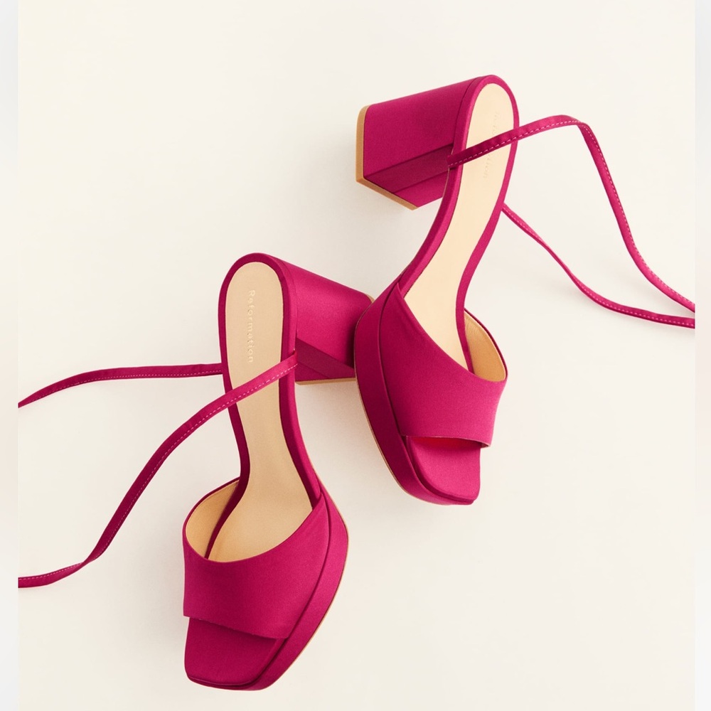 Reformation Magda shoes in rhubarb - NEW IN BOX
